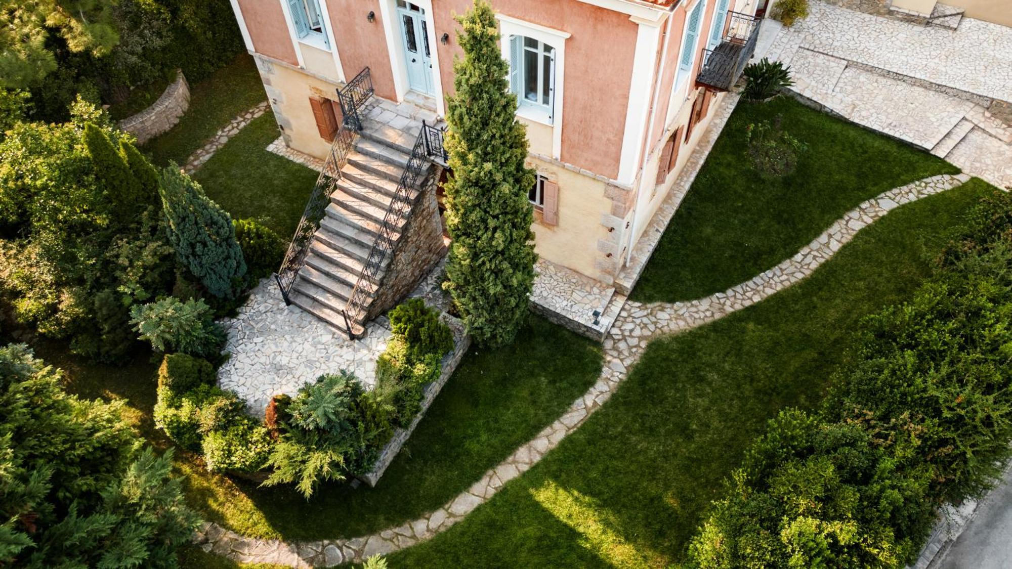 Archontiko Parnassus Dadi Otel Amfikleia Dış mekan fotoğraf